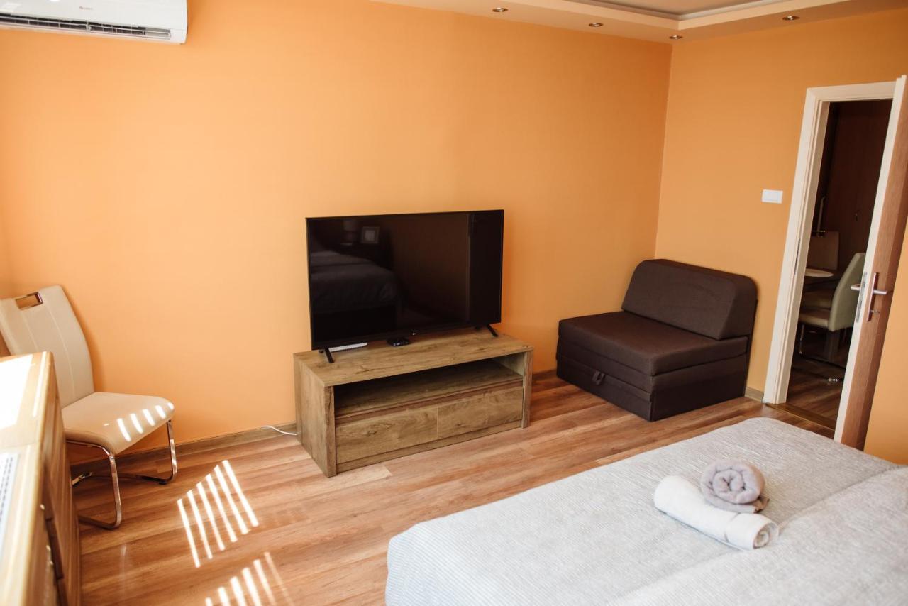 Lara Apartman Διαμέρισμα Σουμπότικα Εξωτερικό φωτογραφία